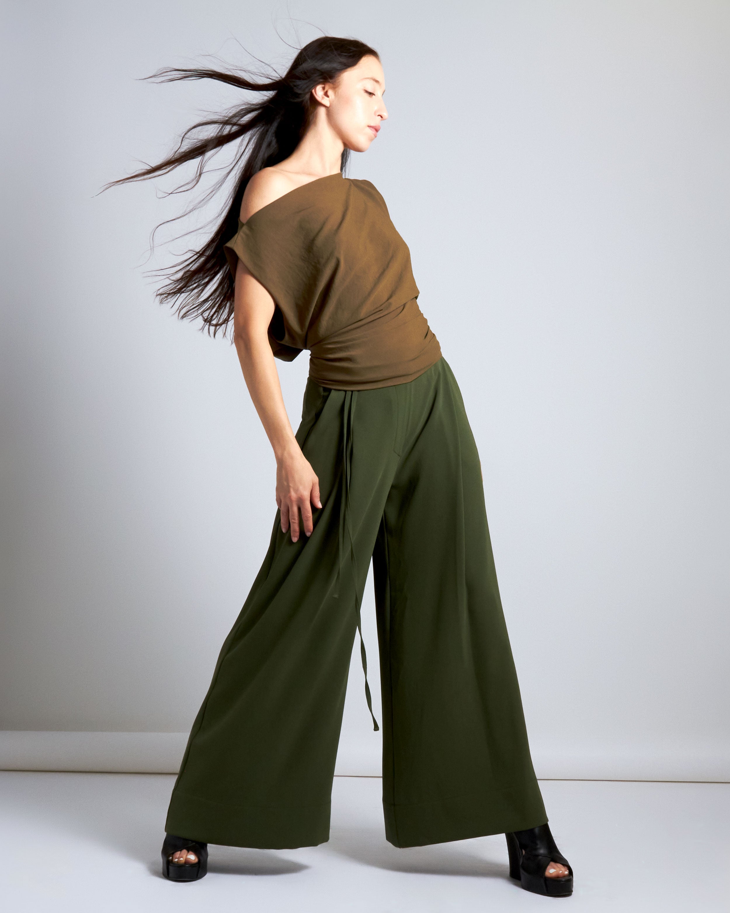 maliamills.com - paloma pant - gilda green heavy crepe