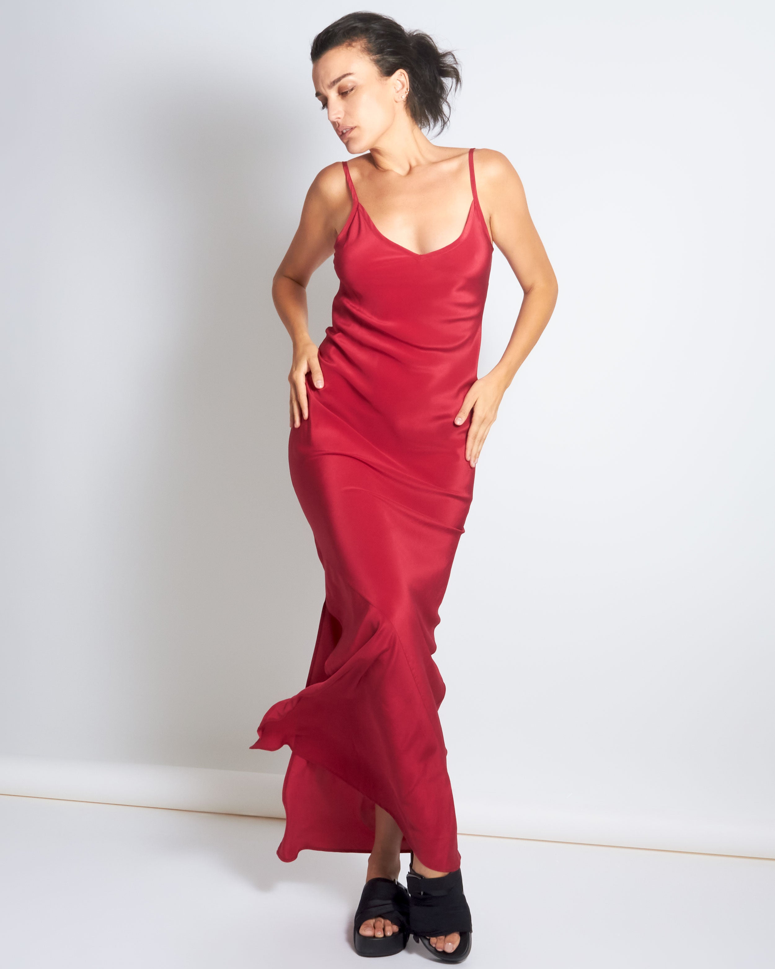 maliamills.com - amber slip dress - grace red