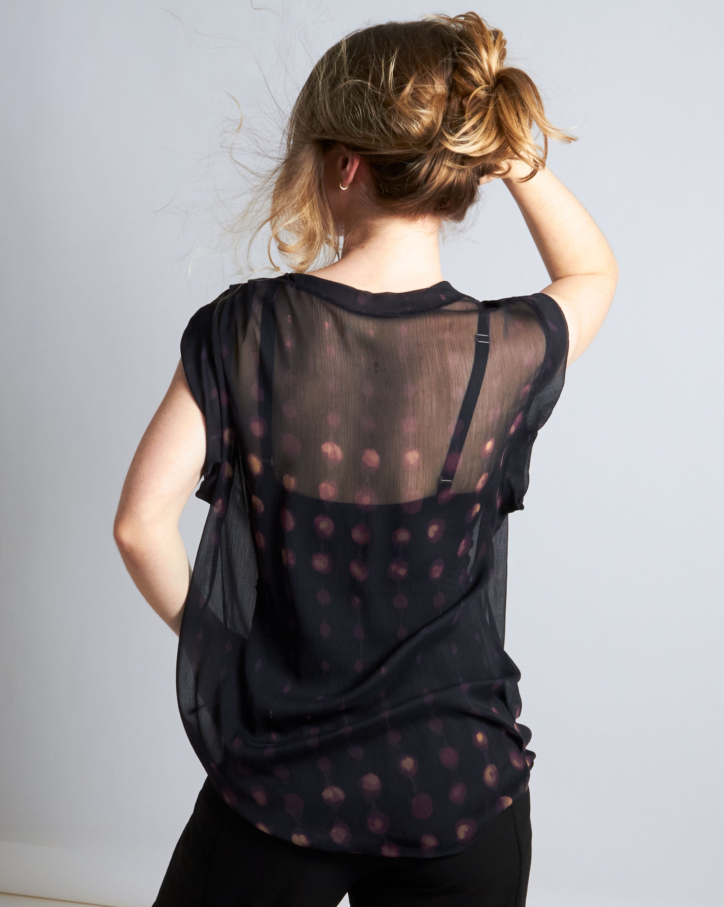 maliamills.com - snyder tee - urban dot bordeaux