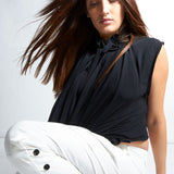 anishka pant