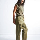 anishka pant