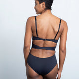 filter: color-signature-black; filter: color-black; color: signature black;